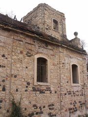 pohled zezadu zleva