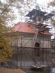 pohled zezadu zleva