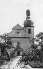 dobová pohlednice s motivem kostela