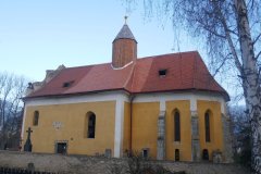 pohled zezadu zprava