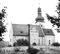 starší foto kostela