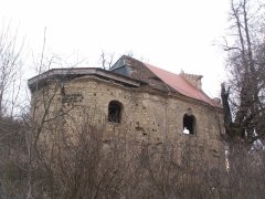pohled zezadu zleva