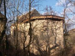 pohled zezadu zprava