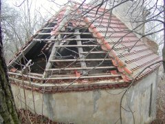 pohled zezadu zleva