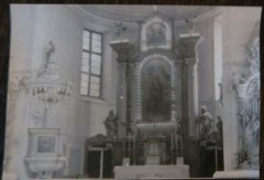 starší foto interiéru kostela