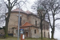 pohled zezadu zleva