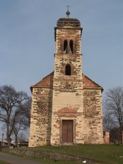 průčelí kostela
