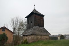 pohled zepředu zprava