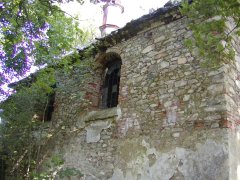 pohled zleva