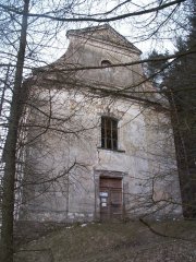 průčelí kostela