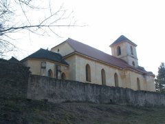 pohled zezadu zleva