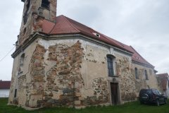 pohled zepředu zprava