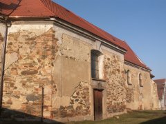 pohled zprava