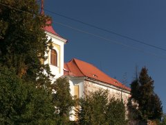 pohled zepředu zprava