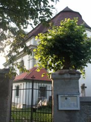 pohled zezadu zprava