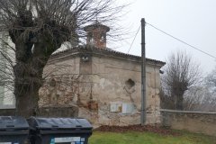 pohled zezadu zprava
