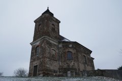 pohled zepředu zprava