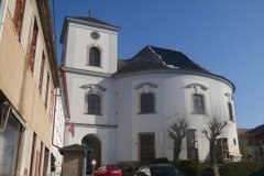 pohled zprava