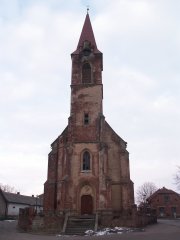 průčelí kostela