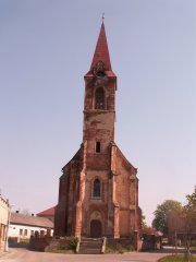 průčelí kostela