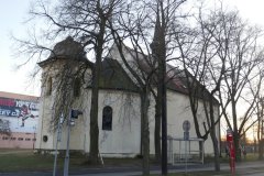 pohled zezadu zleva