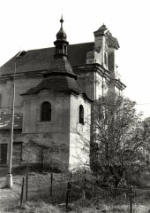 starší foto zvonice a kostela