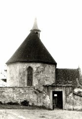 starší foto kostela