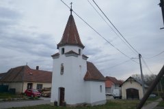 pohled zepředu zprava