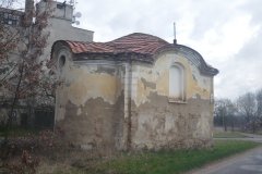 pohled zezadu zleva