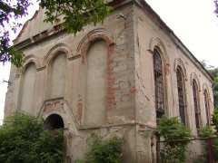 pohled zepředu zprava