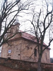 pohled zepředu zprava