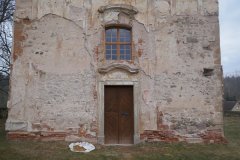 vchod do kostela