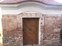 vchod do kaple