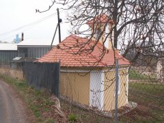 pohled zezadu zleva