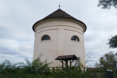 pohled zepředu zleva