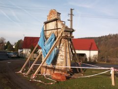 pohled zezadu zleva