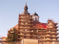 pohled zleva
