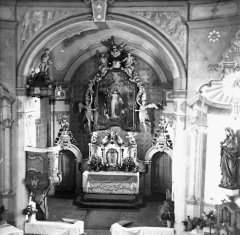 hlavní oltář kostela