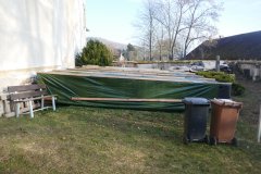 zakrytý základ nové báně věže