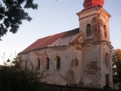 pohled zepředu zleva - část nové střechy