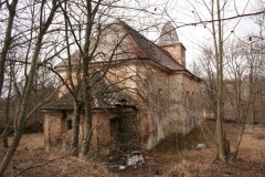 pohled zezadu zleva