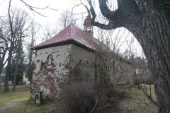 pohled zezadu zprava