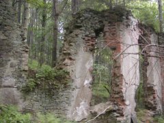 pohled do interiéru - levá stěna
