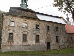 pohled zprava