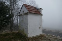 pohled zezadu zleva
