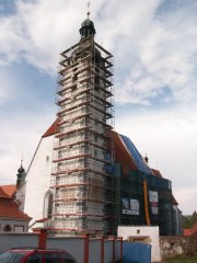 pohled zepředu zprava