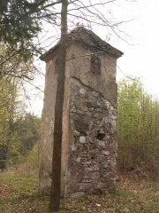 pohled zezadu zleva