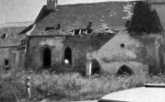 zpustošený kostel