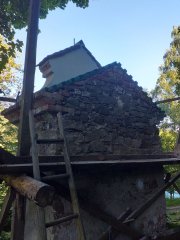 pohled zezadu zprava