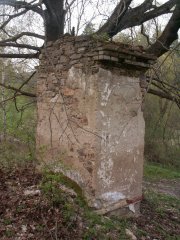 pohled zezadu zleva